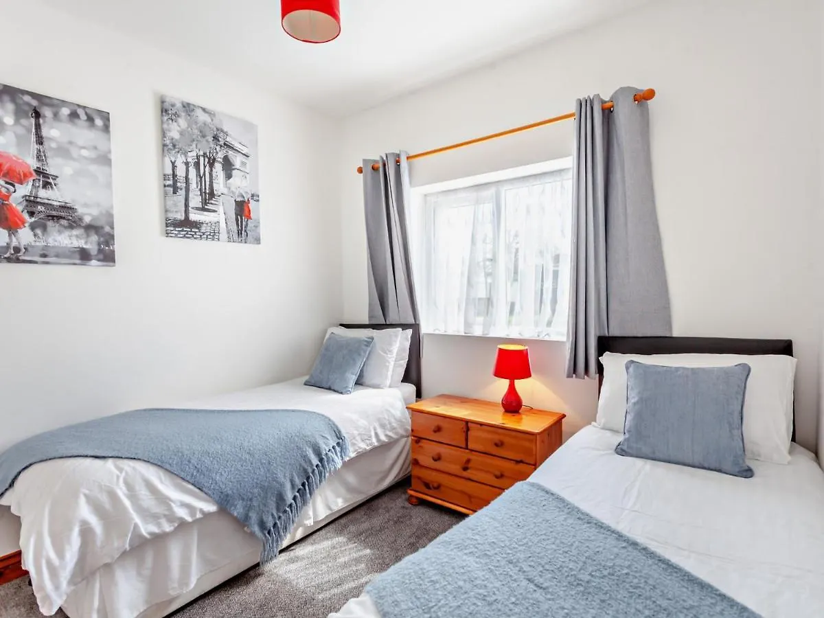 2 Bed Property In Bath 37147 Chew Magna 0*,  United Kingdom